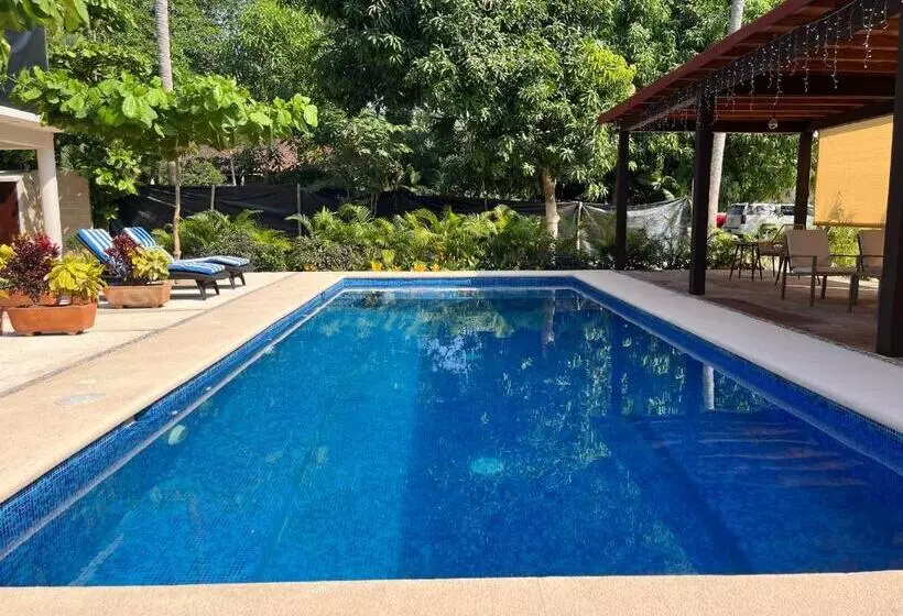 Natura Hotel & Villas
