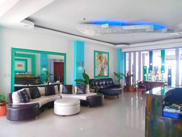 Oslob Hotel Sébastian