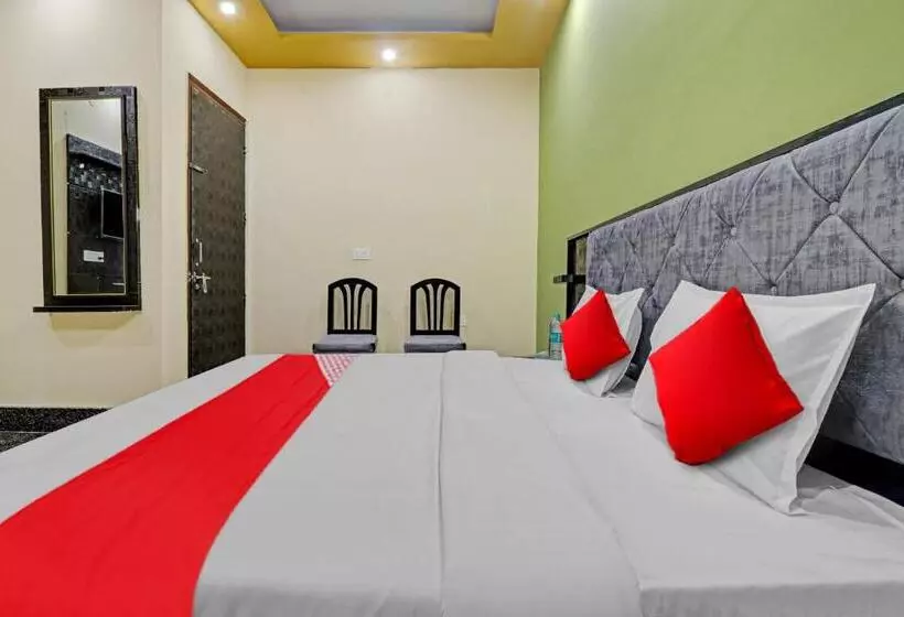 Oyo Flagship 81375 Hotel Kashi