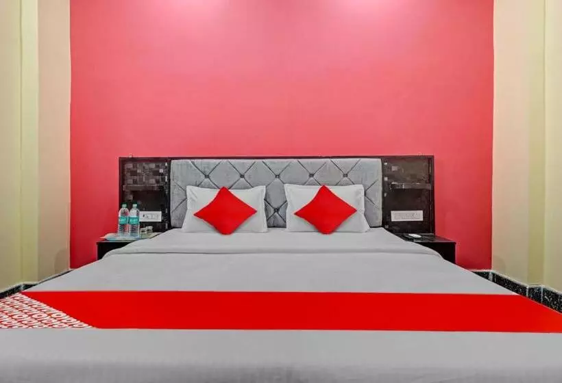 Oyo Flagship 81375 Hotel Kashi