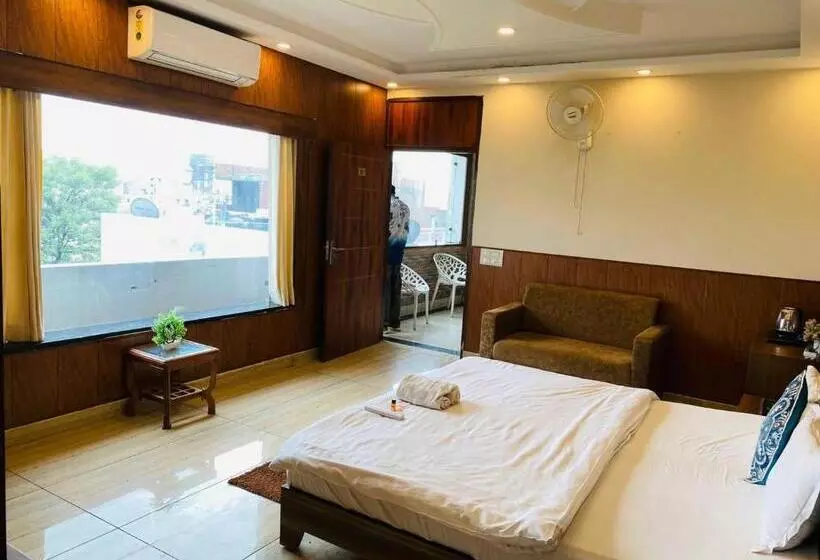 Oyo Hotel Abhinadan