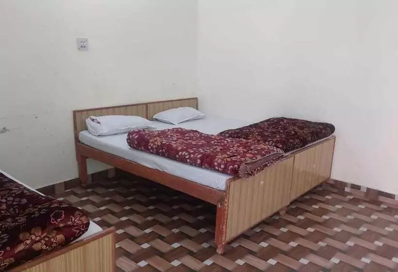 Oyo Hotel Abhinadan