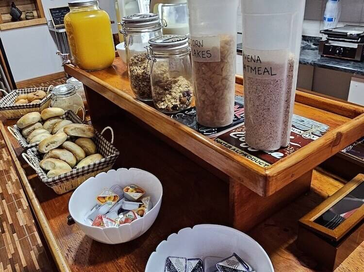 پانسیون Hostal Rufus