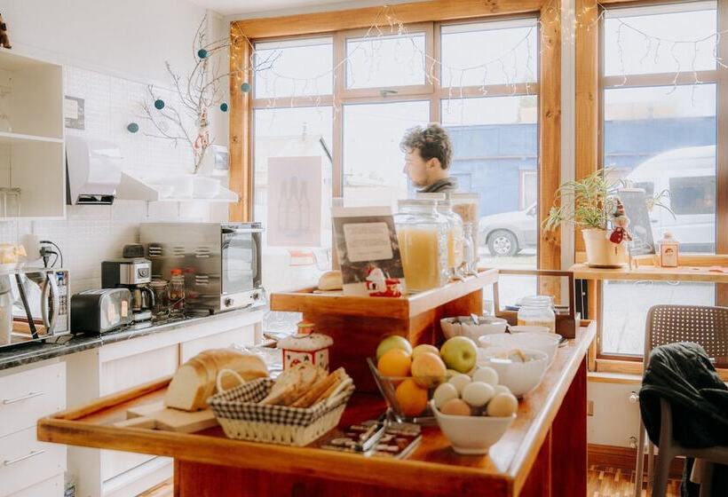 پانسیون Hostal Rufus