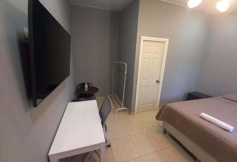 پانسیون Palmerola Inn