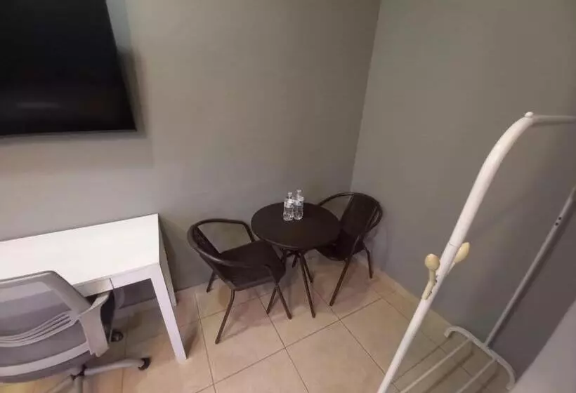 پانسیون Palmerola Inn