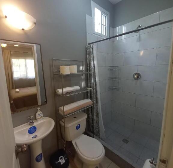 پانسیون Palmerola Inn