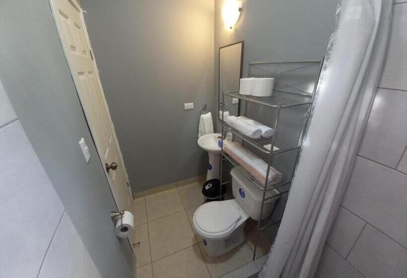 پانسیون Palmerola Inn