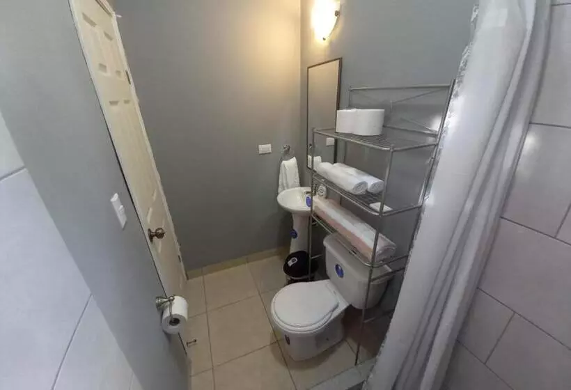 پانسیون Palmerola Inn