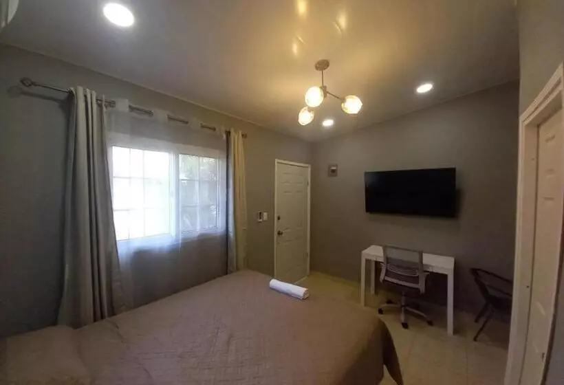 پانسیون Palmerola Inn