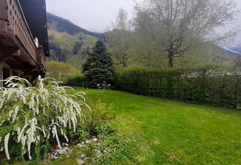 膳宿费 Tellahouse