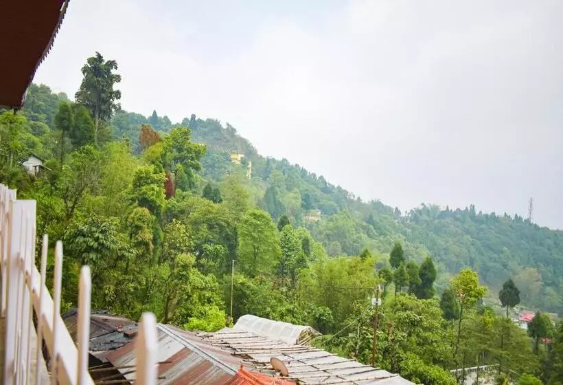 リゾートホテル La Das Treetops