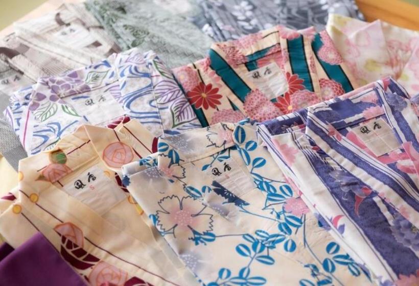 Ryokan 一日一組の隠れ宿　てらかわ