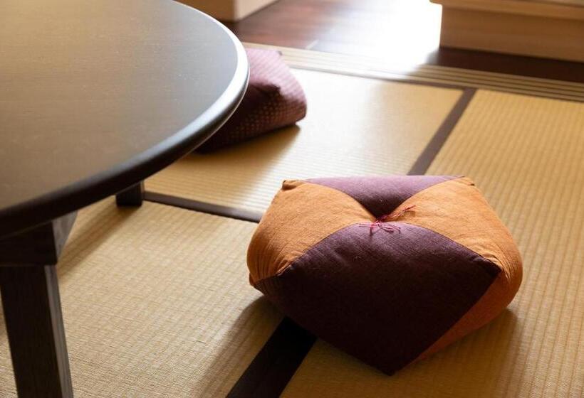 Ryokan 一日一組の隠れ宿　てらかわ