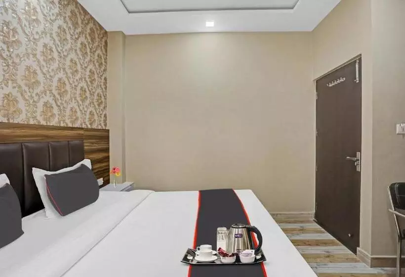 Collection O Hotel Citi Star