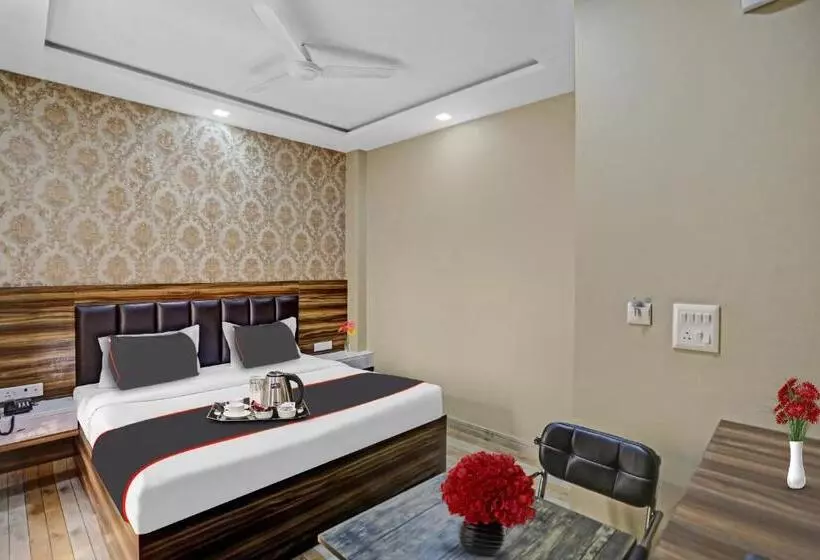 Collection O Hotel Citi Star