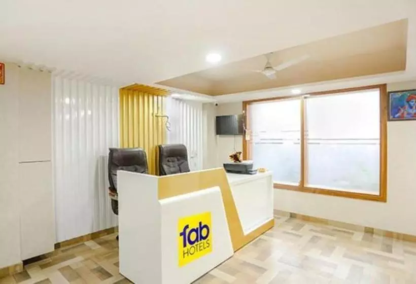 Fabhotel Signature Inn I