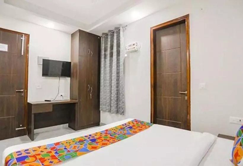 Fabhotel Signature Inn I