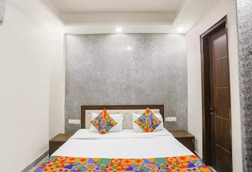 Fabhotel Signature Inn I