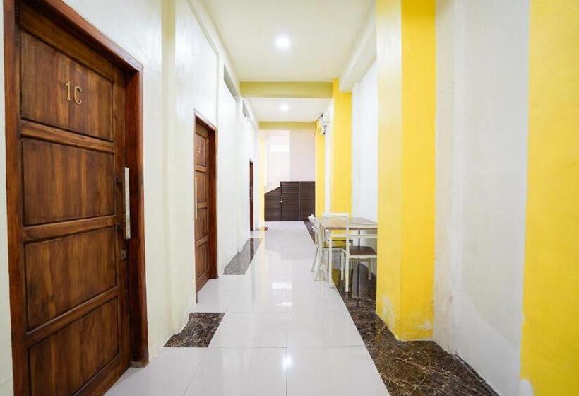 ホテル Fa Homestay Syariah At Babat Lamongan Mitra Reddoorz