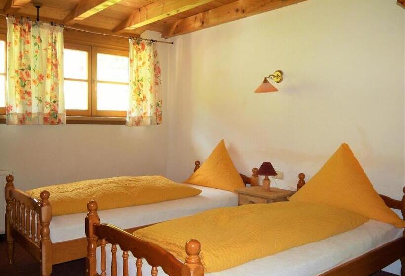 Hotel Ferienhof Almfrieden