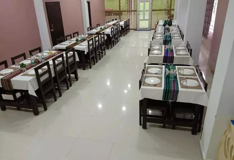 ホテル Kohua Bon   Kaziranga
