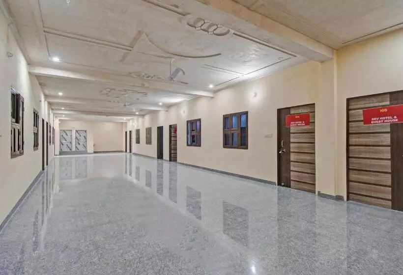 Hotelli Oyo Flagship 81025 Shri Dev