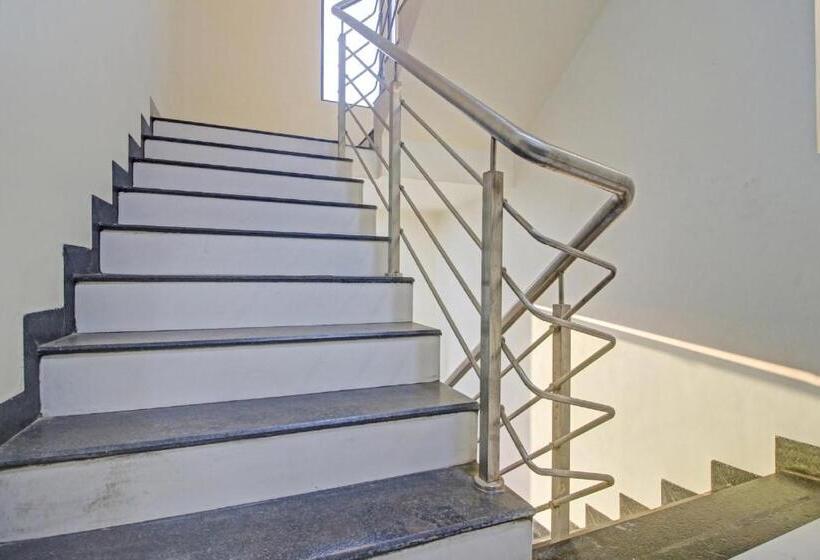 Hotelli Oyo Flagship Balaji Guest House