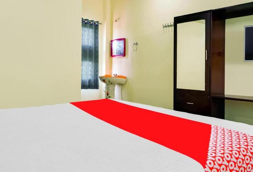 호텔 Oyo Flagship Vishnu Lodge