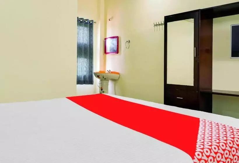 ホテル Oyo Flagship Vishnu Lodge