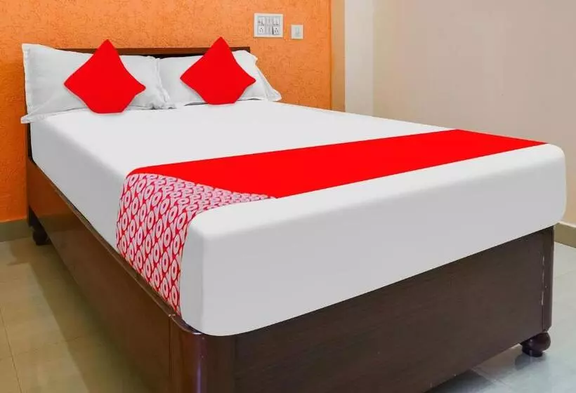 ホテル Oyo Flagship Vishnu Lodge