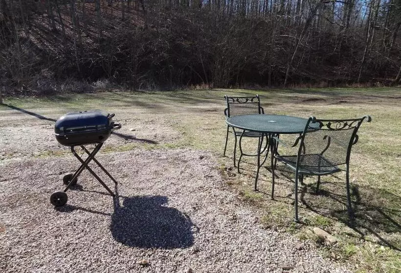 Ji1, King Guest Room At The Joplin Inn At Entrance To The Resort Hotel Room