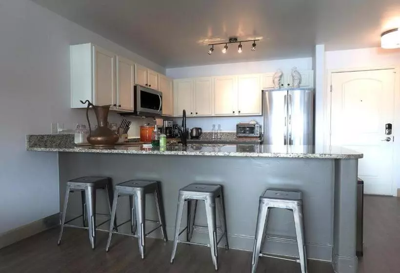 Modern Mountain Delight