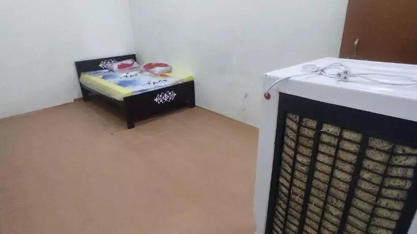 Oyo 81087 Hotel Relax Inn