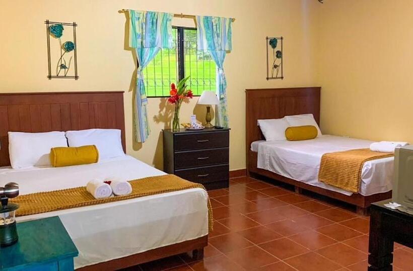 پانسیون Cabaña Montecielo 2