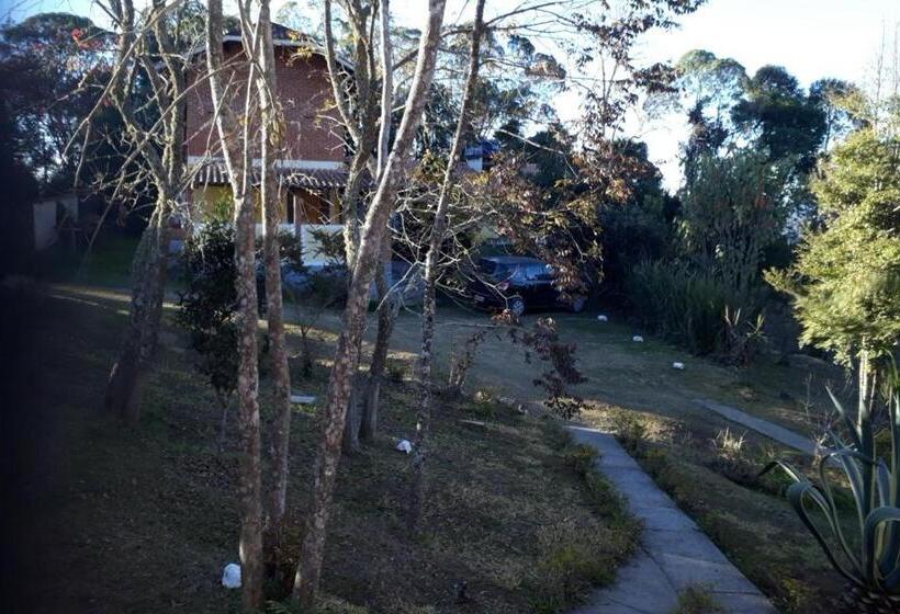 بنسيون Chale Canto Dos Pássaros 2 Fica 3 Kilometros Antes De Monte Verde Mg
