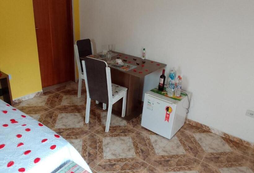 بنسيون Chale Canto Dos Pássaros 2 Fica 3 Kilometros Antes De Monte Verde Mg