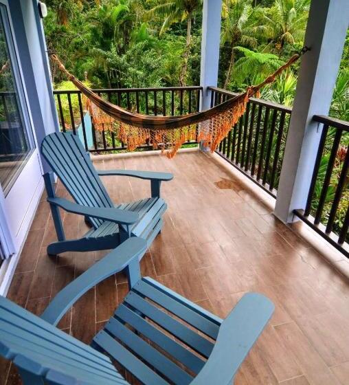 پانسیون Crescent Moon