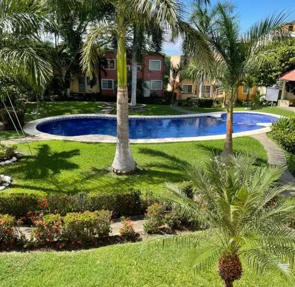 ペンション La Casa Del Colibrí