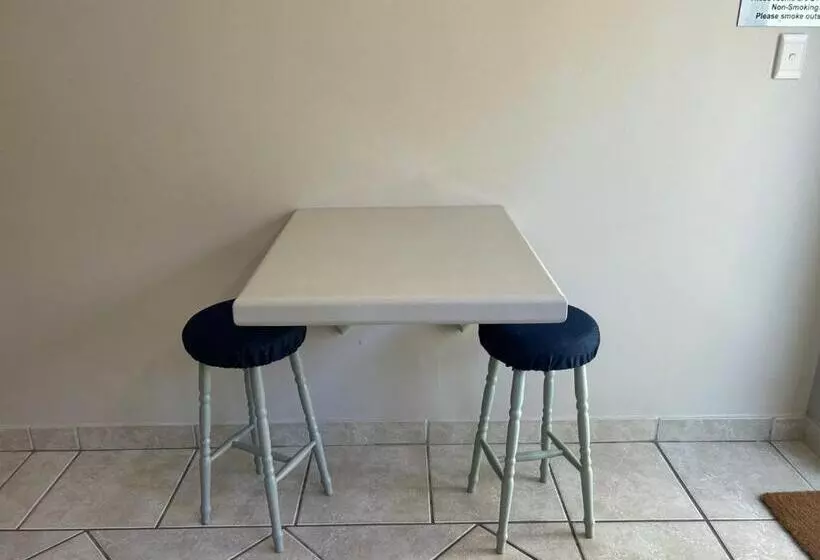 ペンション Room In Apartment   Cozy Crner, Home Away From Home, Near Pristine Beaches Num3
