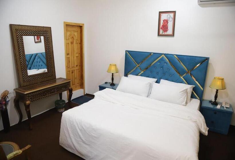 پانسیون Royal Guest House