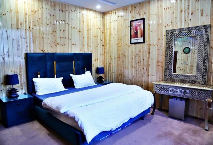 پانسیون Royal Guest House