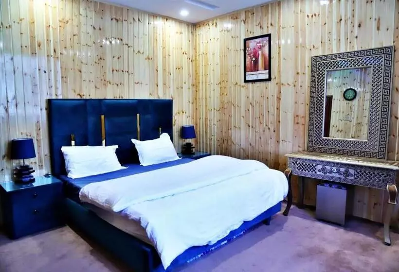 پانسیون Royal Guest House