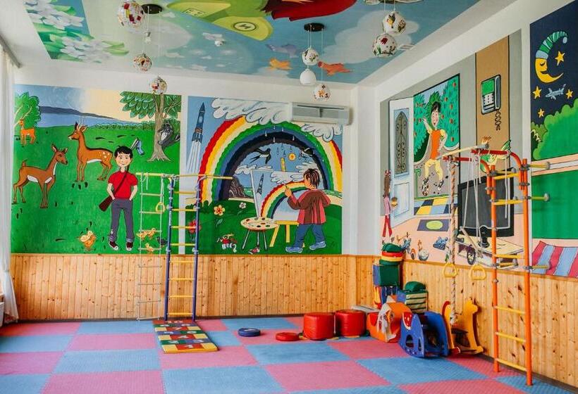 هتل Afra Oghuz Mountain Resort