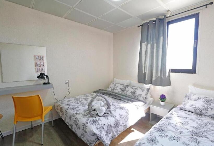 호스텔 Motel Neve Midbar מוטל נווה מדבר