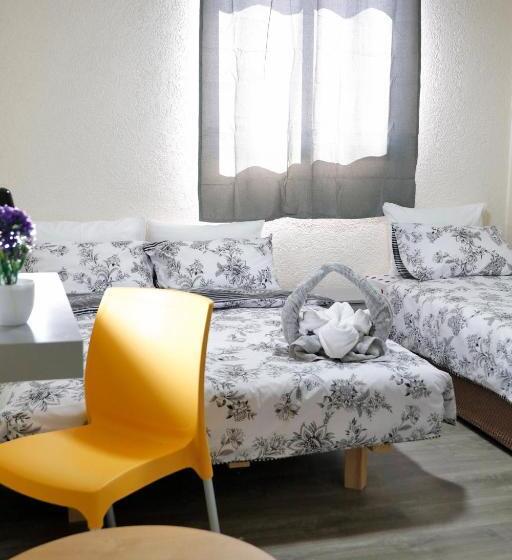 호스텔 Motel Neve Midbar מוטל נווה מדבר