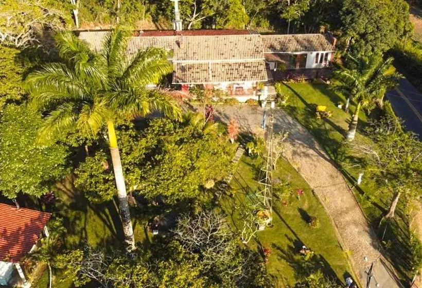 ユースホステル Pousada E Bistrô Estância Monte Horebe