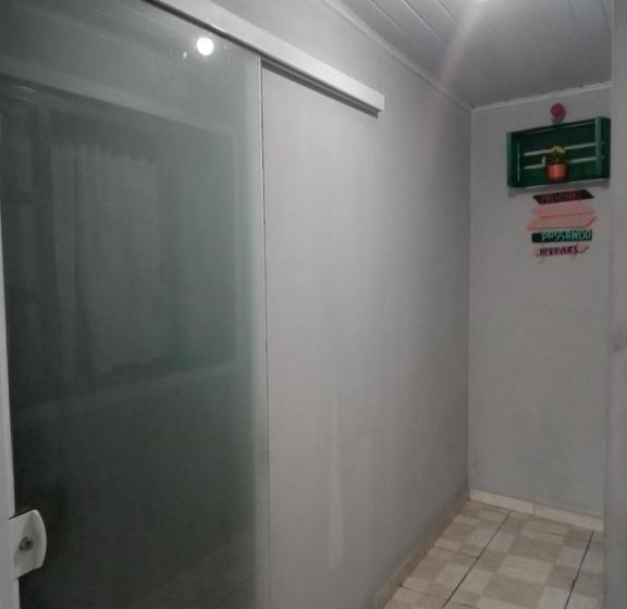 هاستل Suites Econômicas Beto Carreiro Word