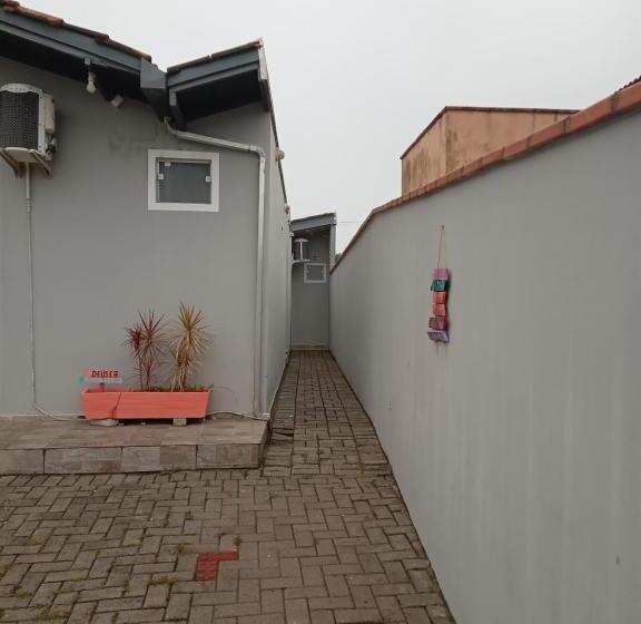 هاستل Suites Econômicas Beto Carreiro Word