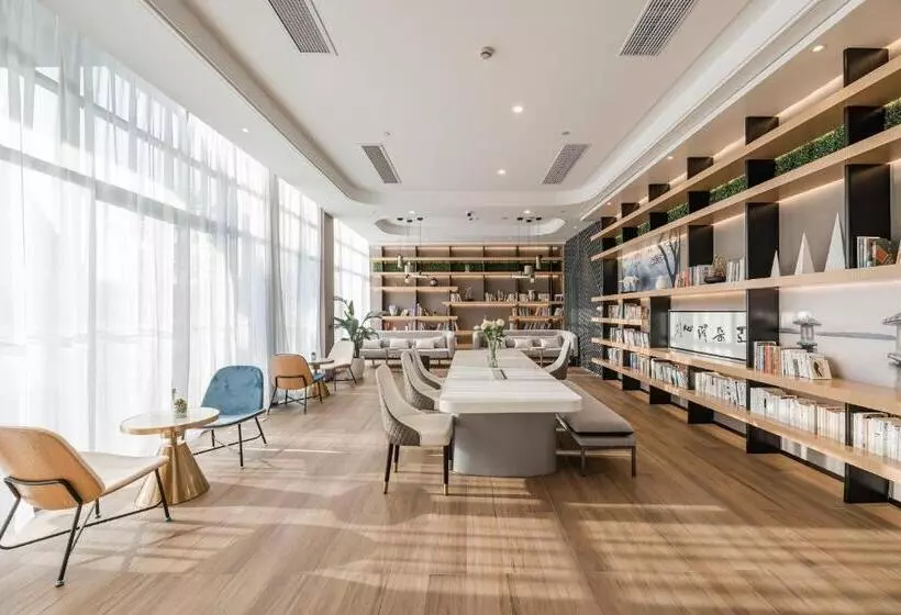 Atour Hotel Hangzhou Xiaoshan Airport